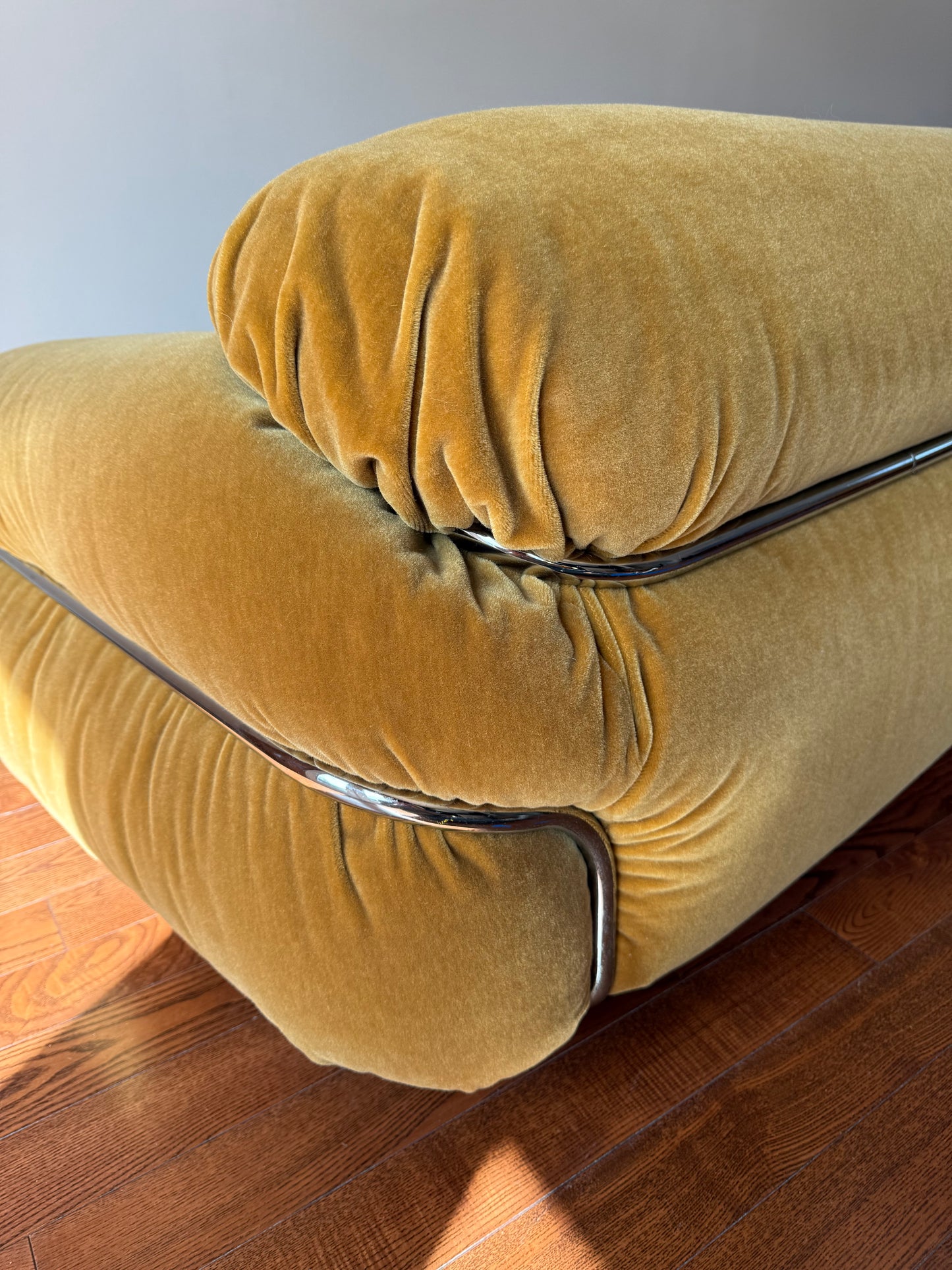 Sesann Loveseat by Gianfranco Frattini for Cassina