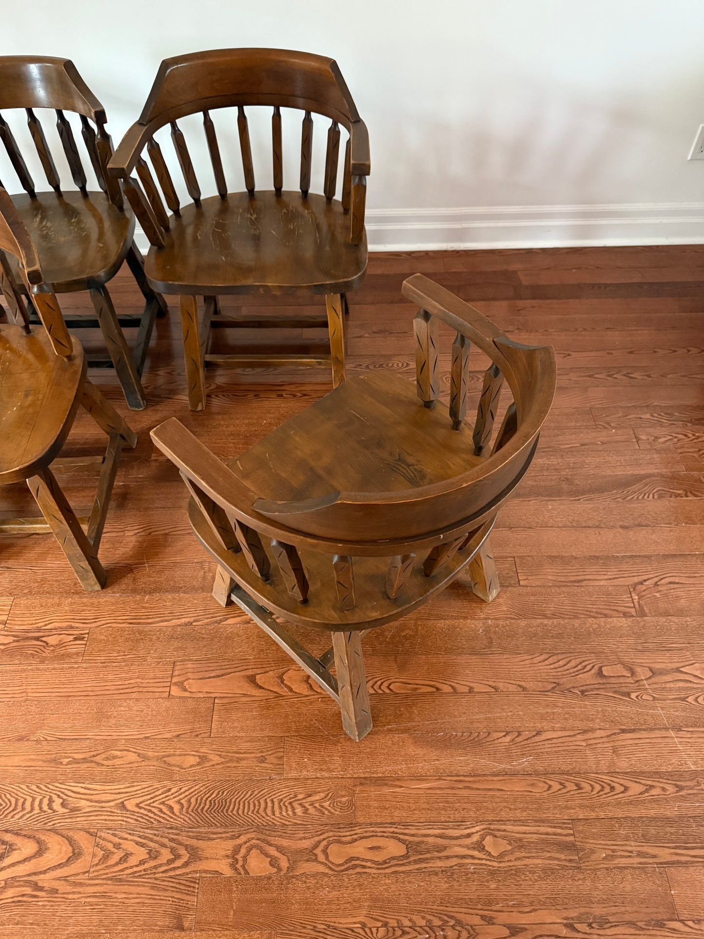 148 x Solid Oak Restaurant, Pub, Bistro or Dining Chairs, 1980 Lo