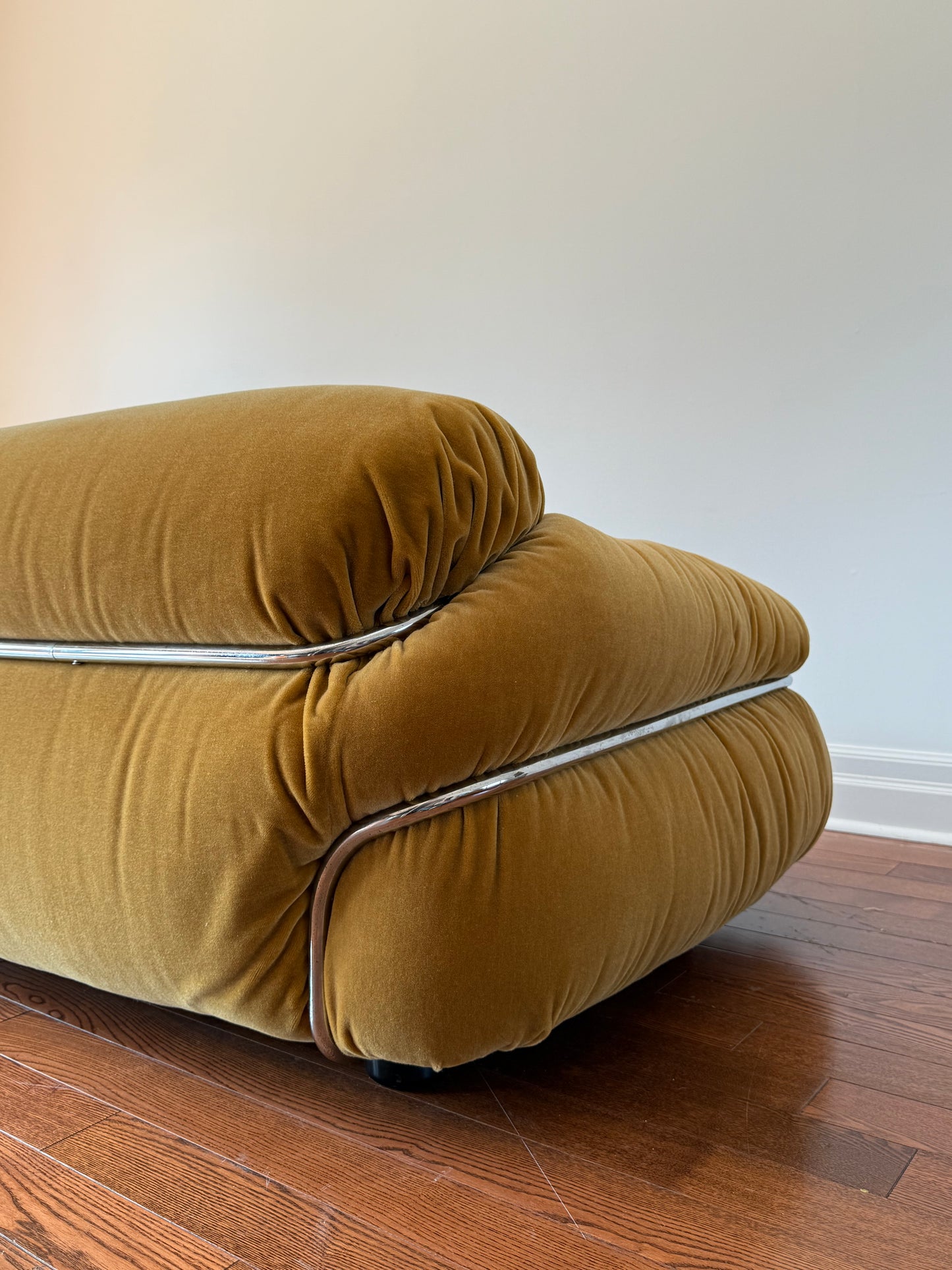 Sesann Sofa by Gianfranco Frattini for Cassina