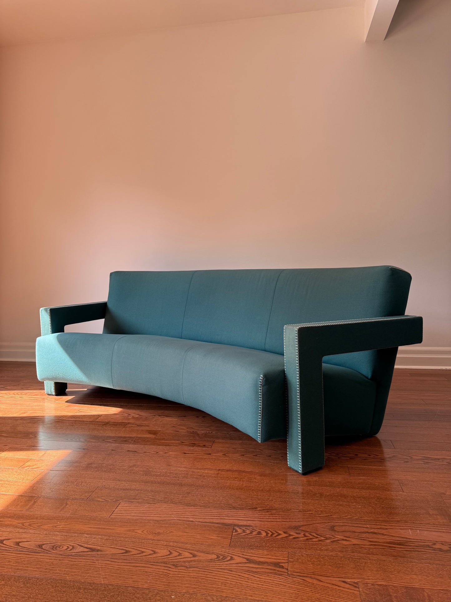 Utrecht Curved Sofa, XL by Gerrit Thomas Rietveld for Cassina