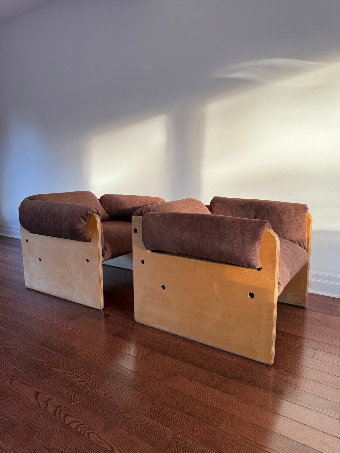 Renaissance Easy Chairs by Muller & Stewart, 1970s