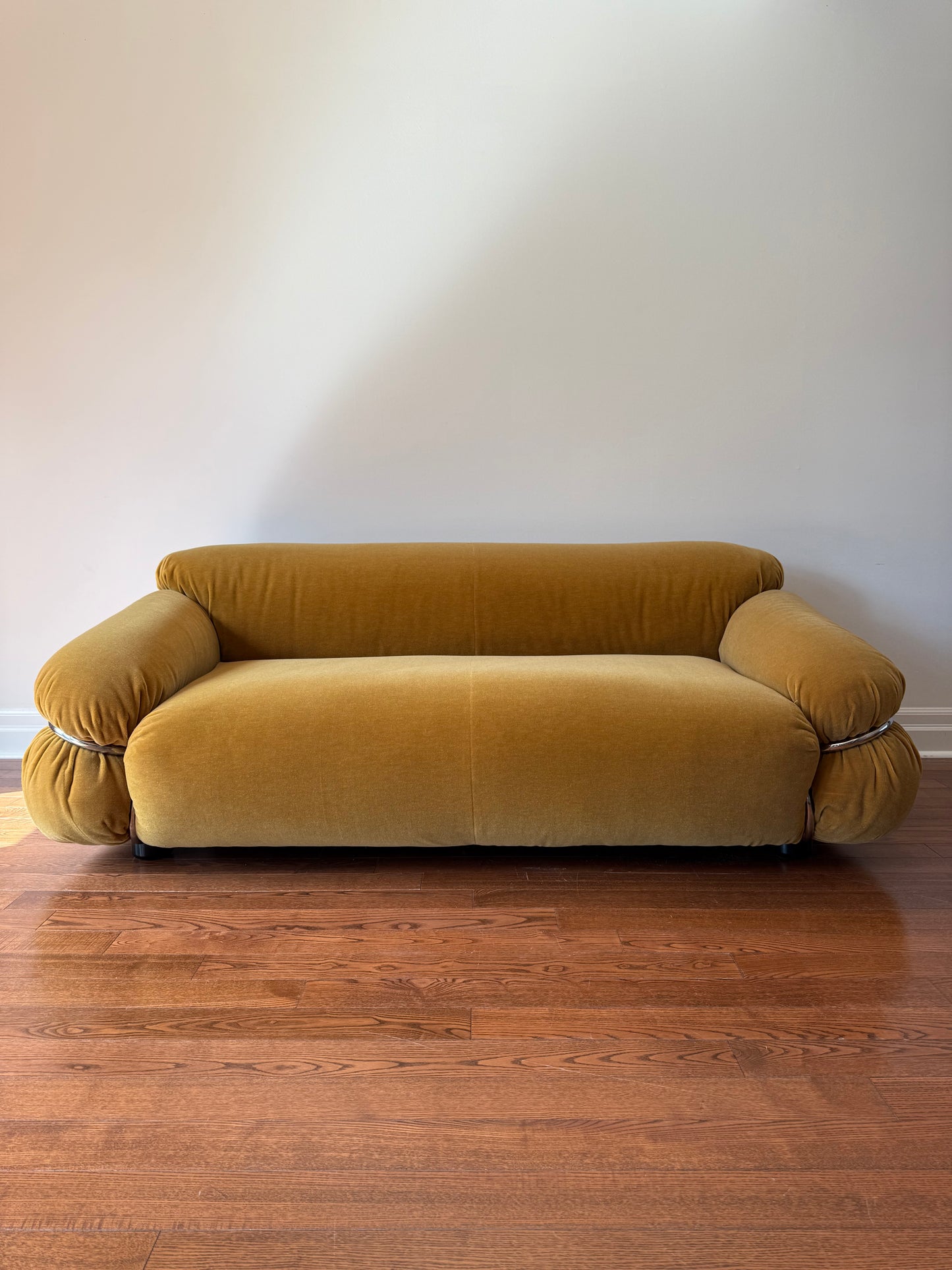Sesann Loveseat by Gianfranco Frattini for Cassina