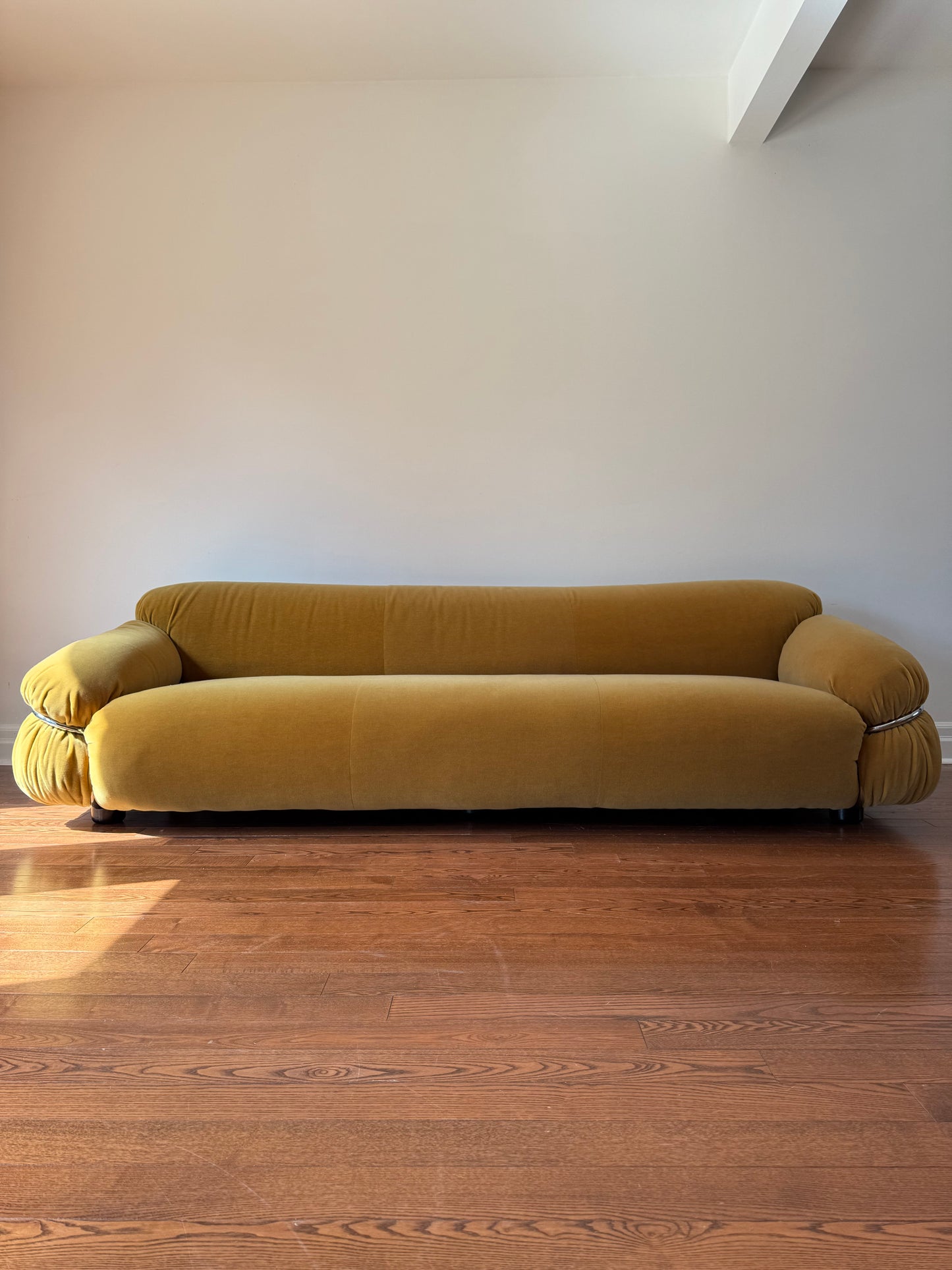 Sesann Sofa by Gianfranco Frattini for Cassina