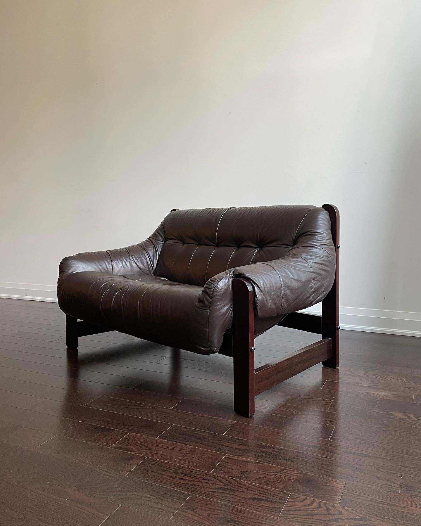 Moveis Corazza Deep Brown Leather & Rosewood Loveseat
