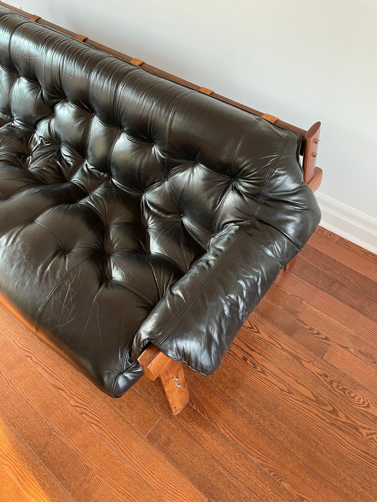 Percival Lafer MP41 Sofa