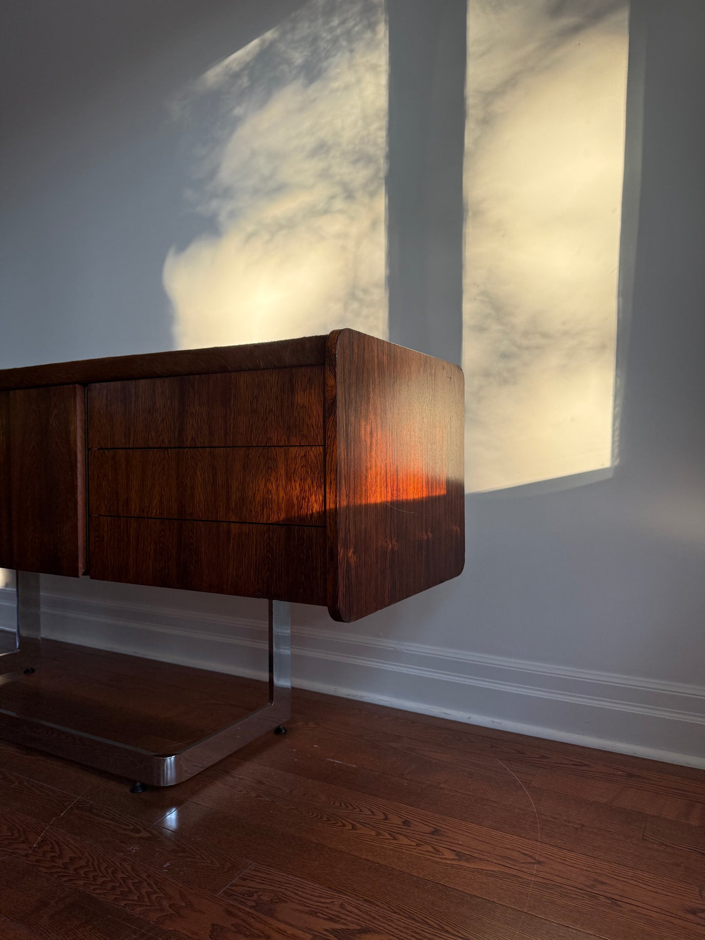 Ste. Marie & Laurent Rosewood & Chrome Executive Credenza [Cowhide Surface]