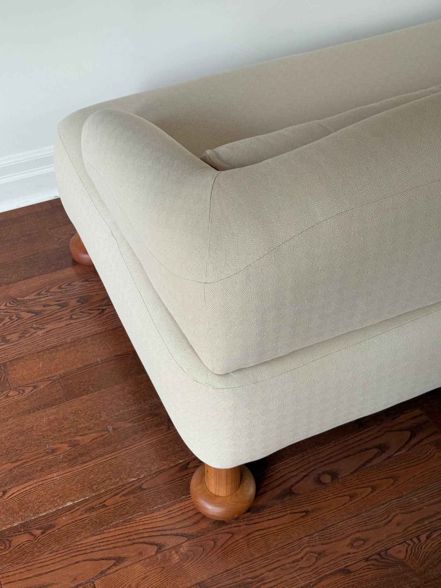 BDDW Caubeen 6' Sofa