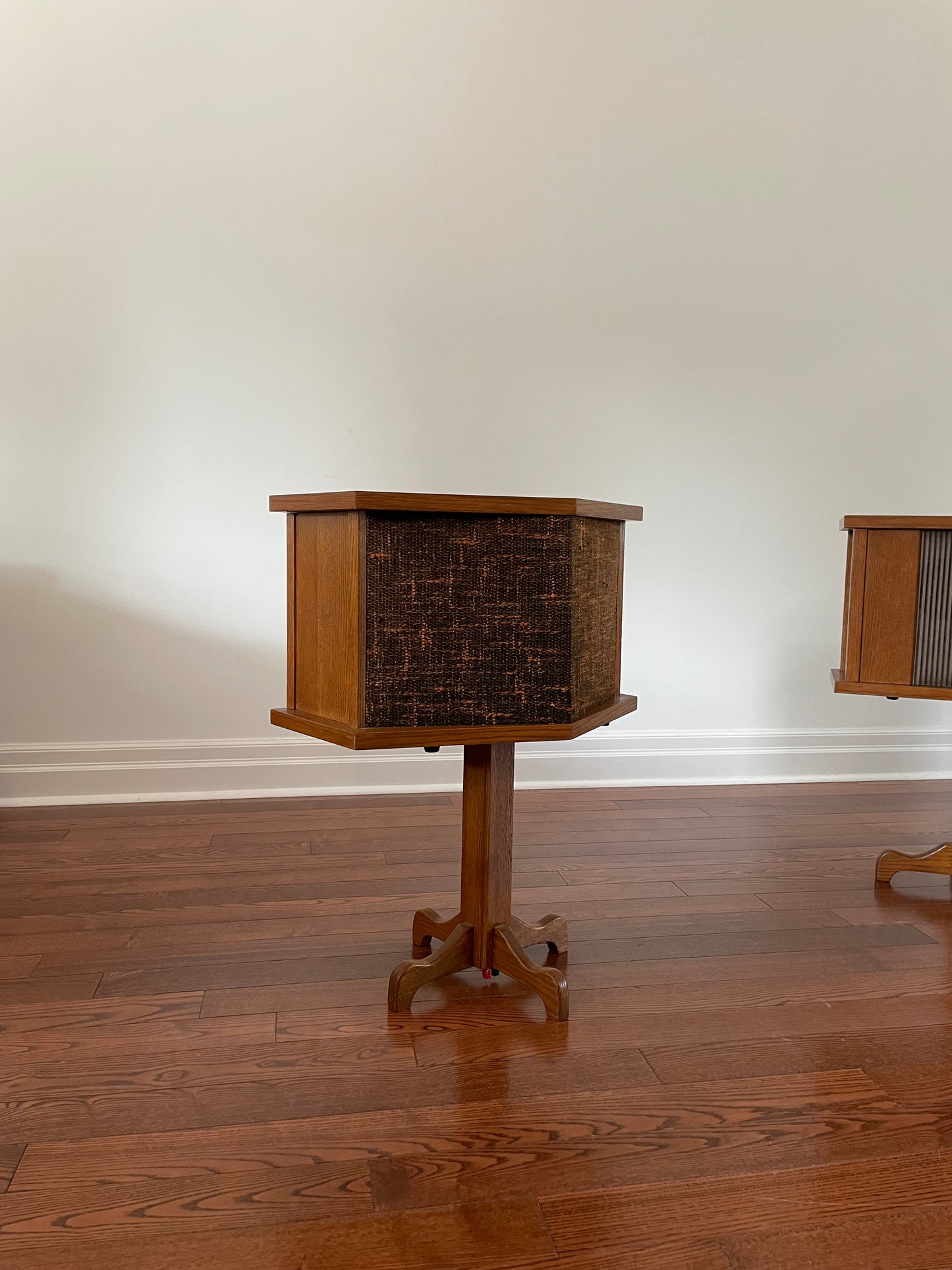 Bose 901 Speakers with Stands