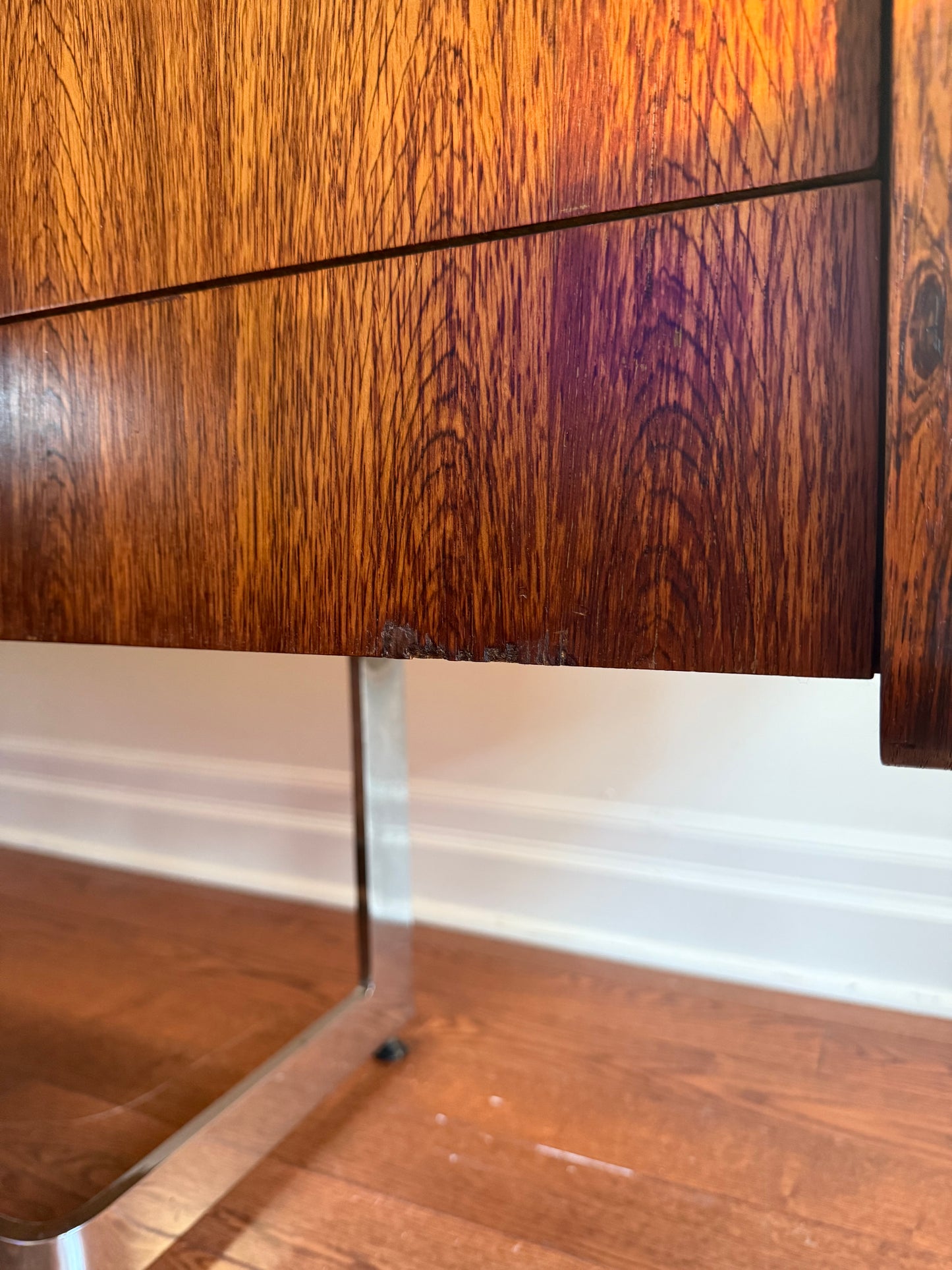 Ste. Marie & Laurent Rosewood & Chrome Executive Credenza [Cowhide Surface]