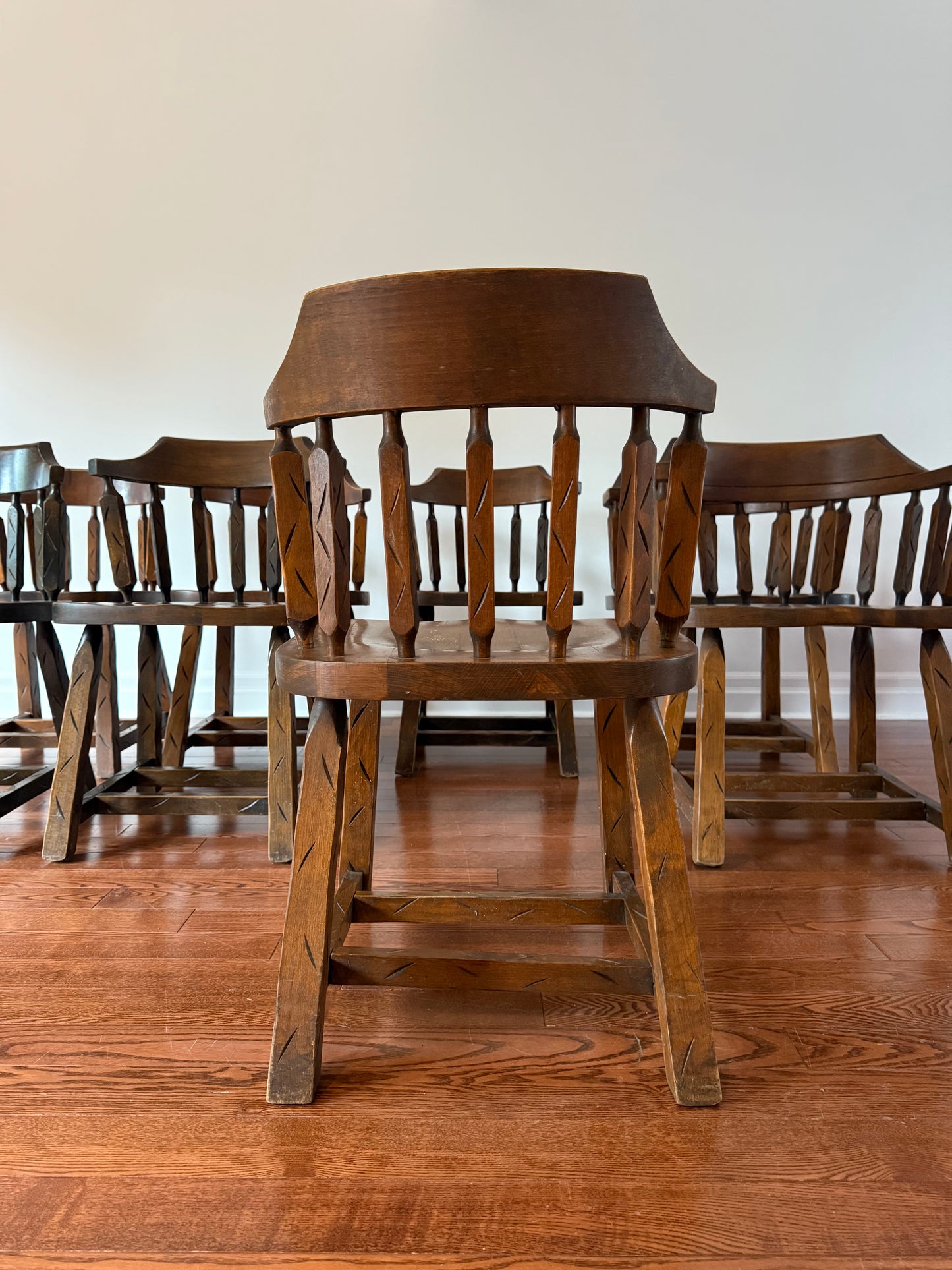 148 x Solid Oak Restaurant, Pub, Bistro or Dining Chairs, 1980 Lo