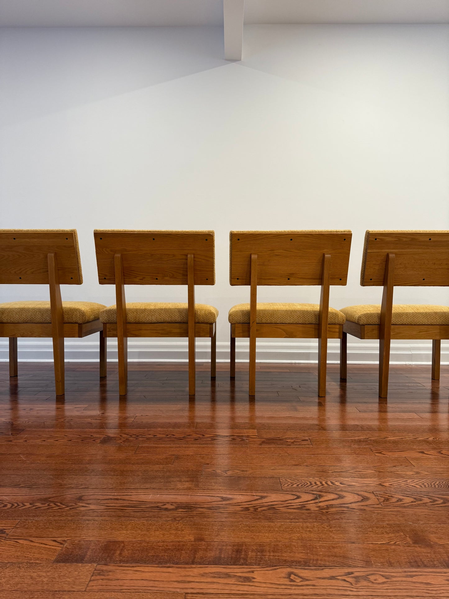 4 x Krug Oak Oversized Dining or Occasional Chairs, 1980