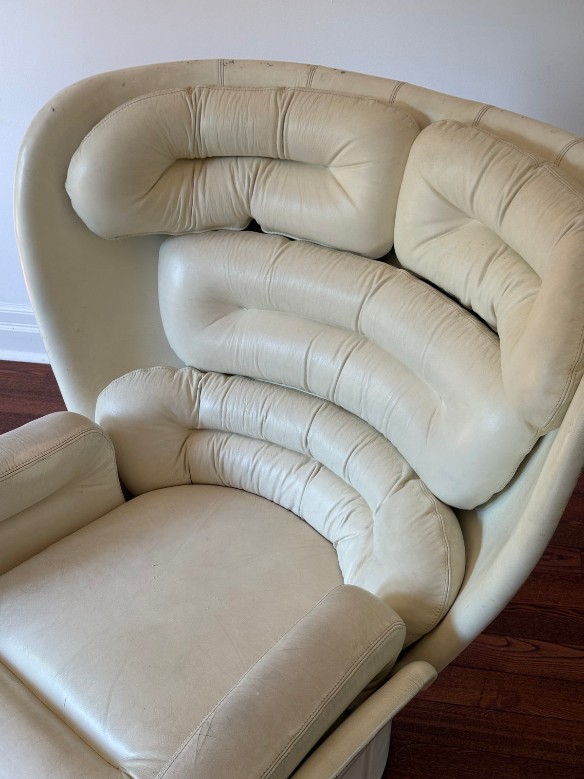 Elda Lounge Chairs by Joe Colombo for Comfort, 1960s [Price Includes Reupholstery]