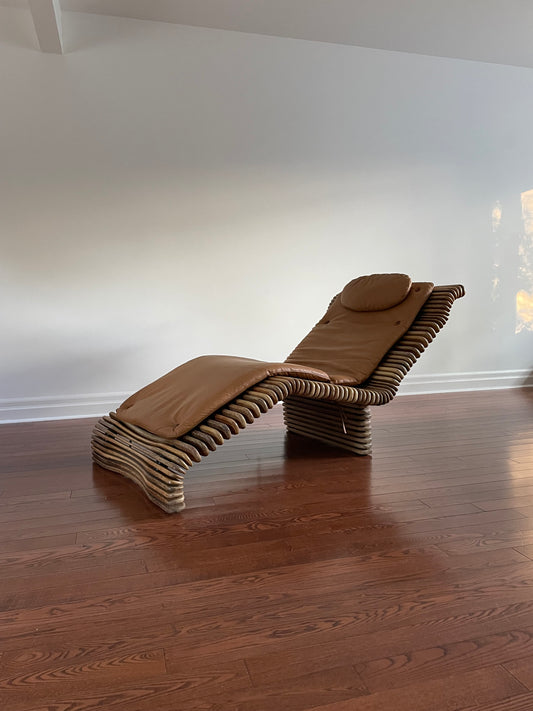 Pacific Green Palm Wood Chaise Lounge