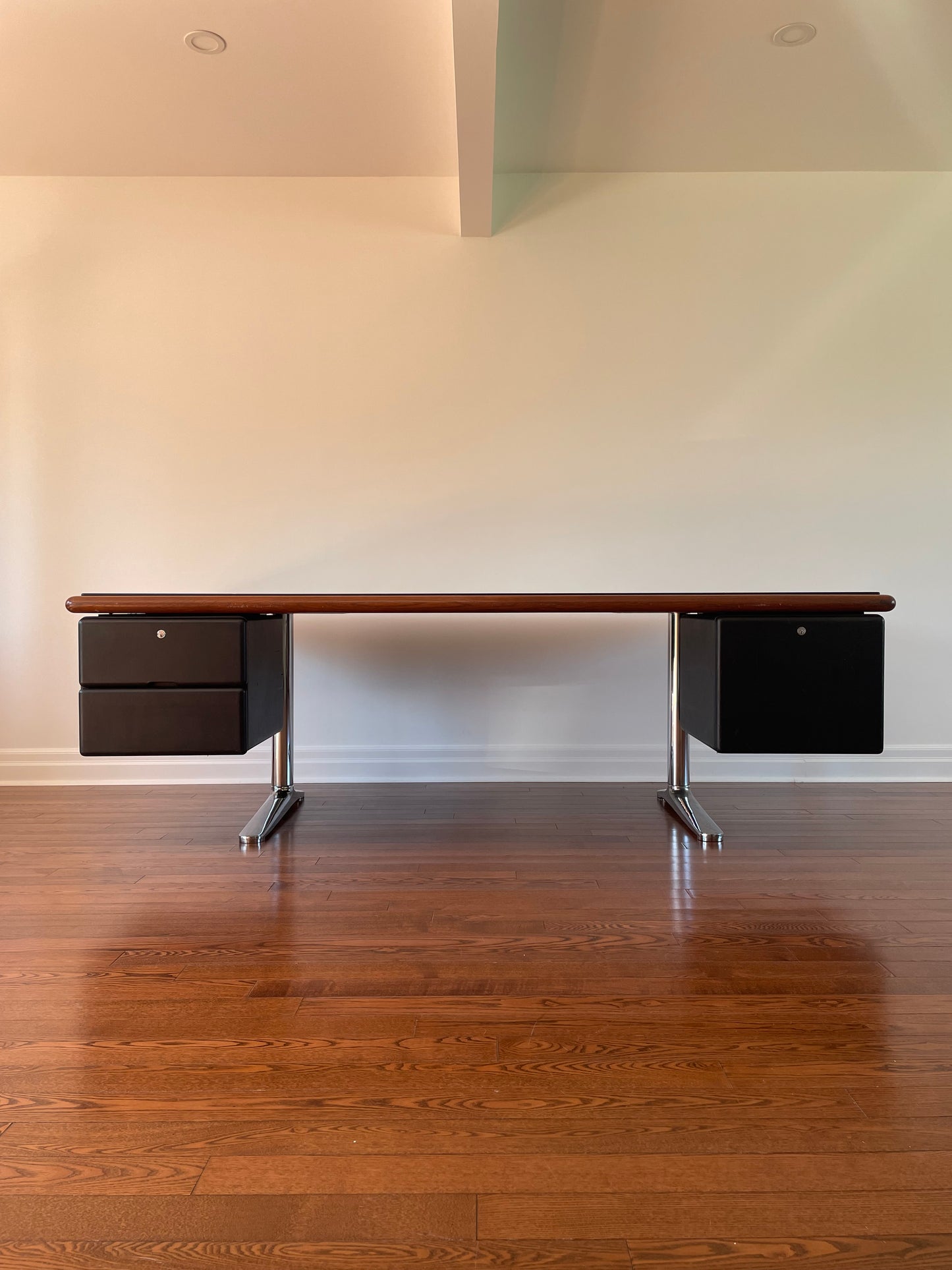 Warren Platner for Knoll Executive Desk in Leather & Cherry