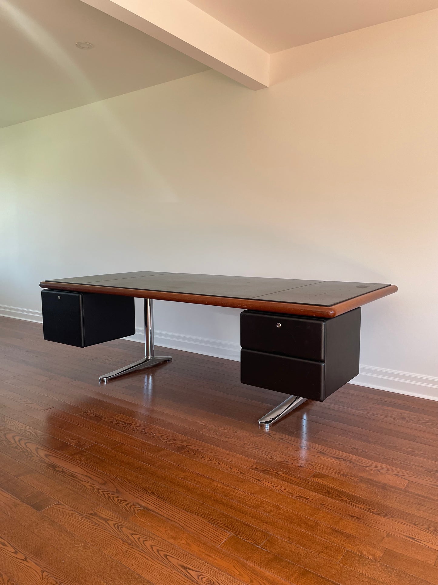 Warren Platner for Knoll Executive Desk in Leather & Cherry