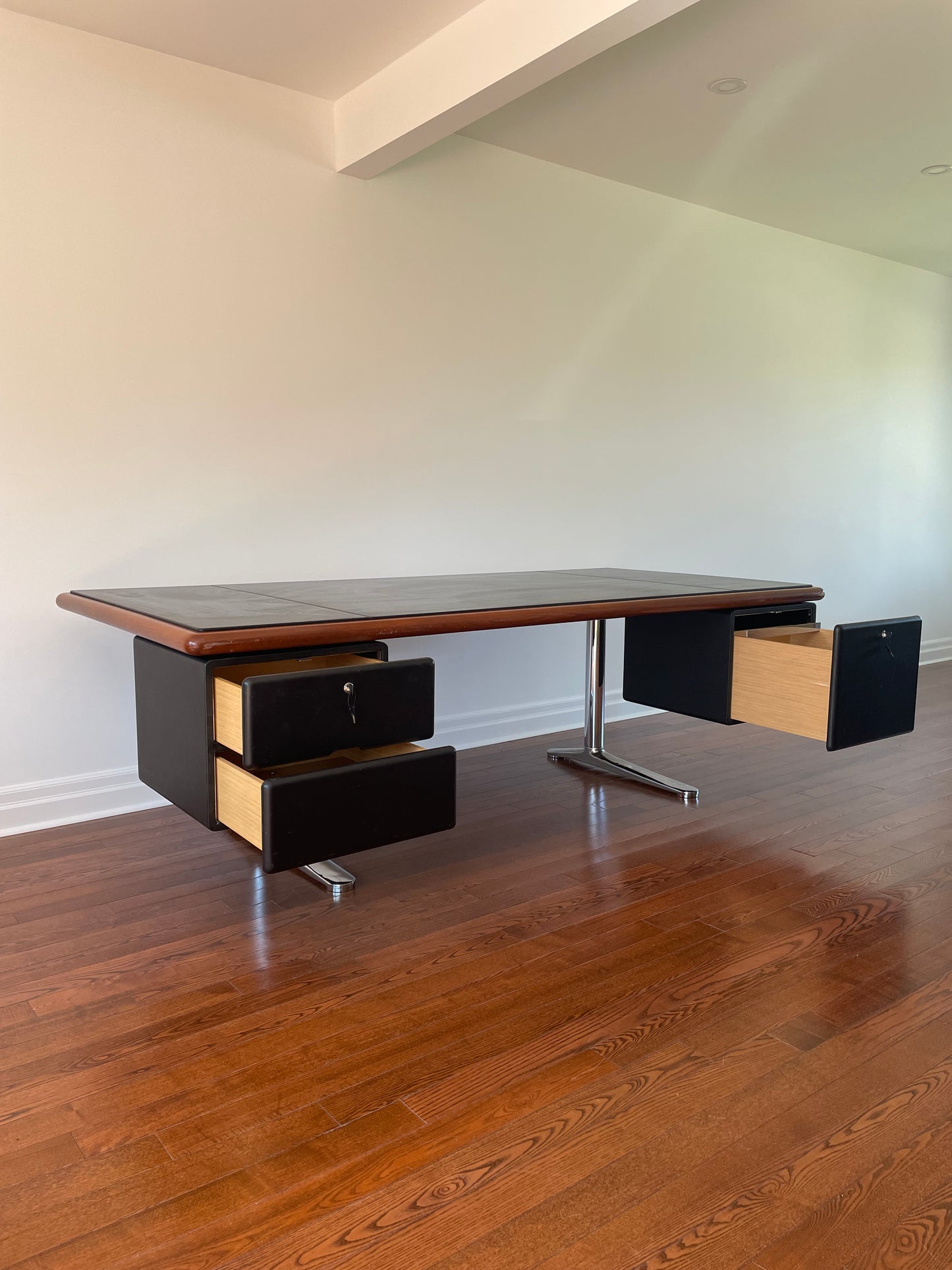 Warren Platner for Knoll Executive Desk in Leather & Cherry