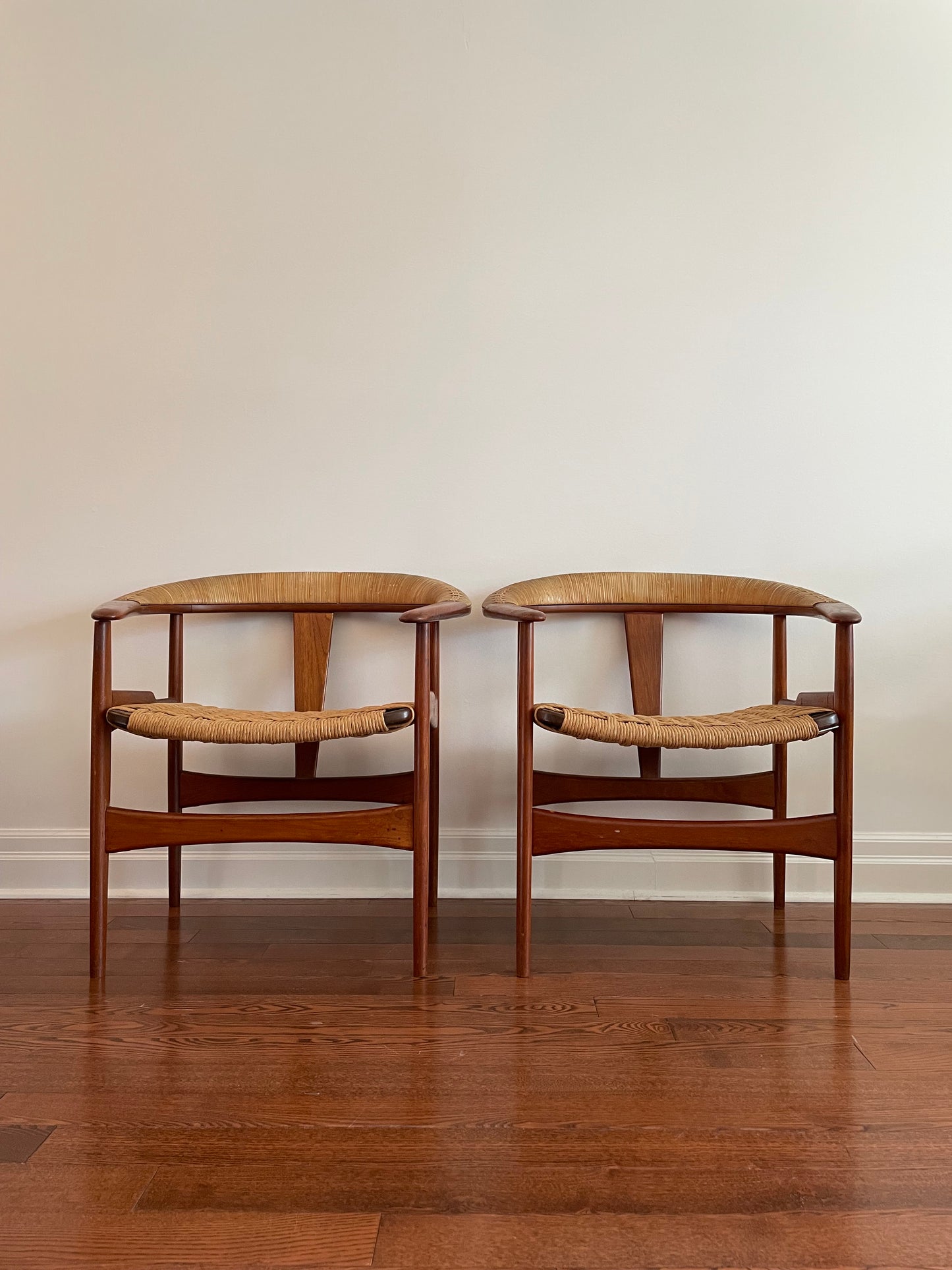 Arne Hovmand-Olsen Model 171 Chairs