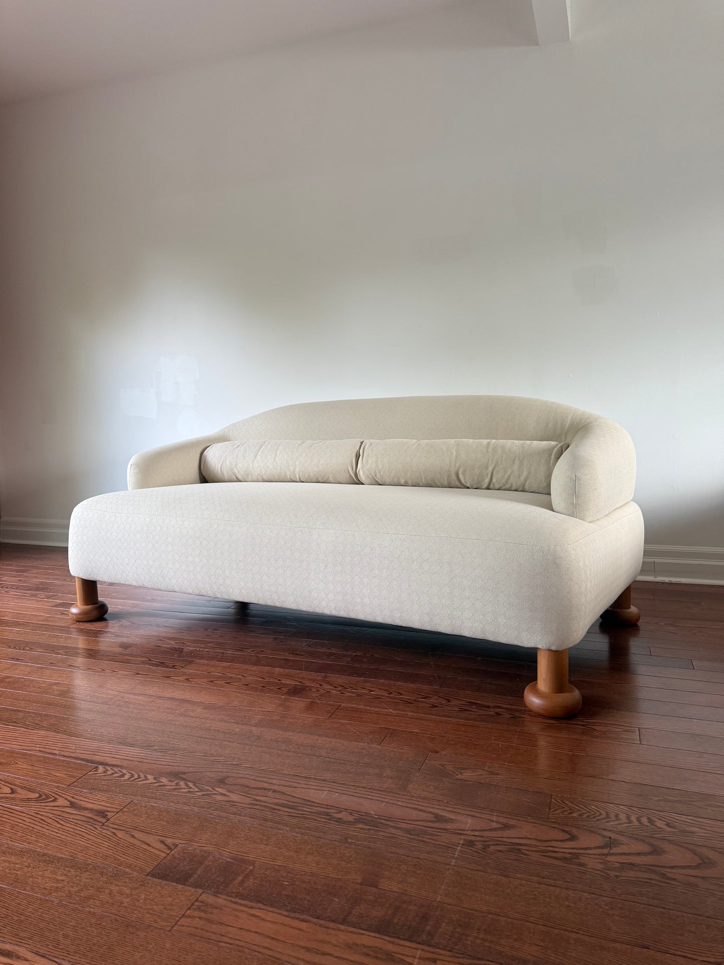 BDDW Caubeen 6' Sofa
