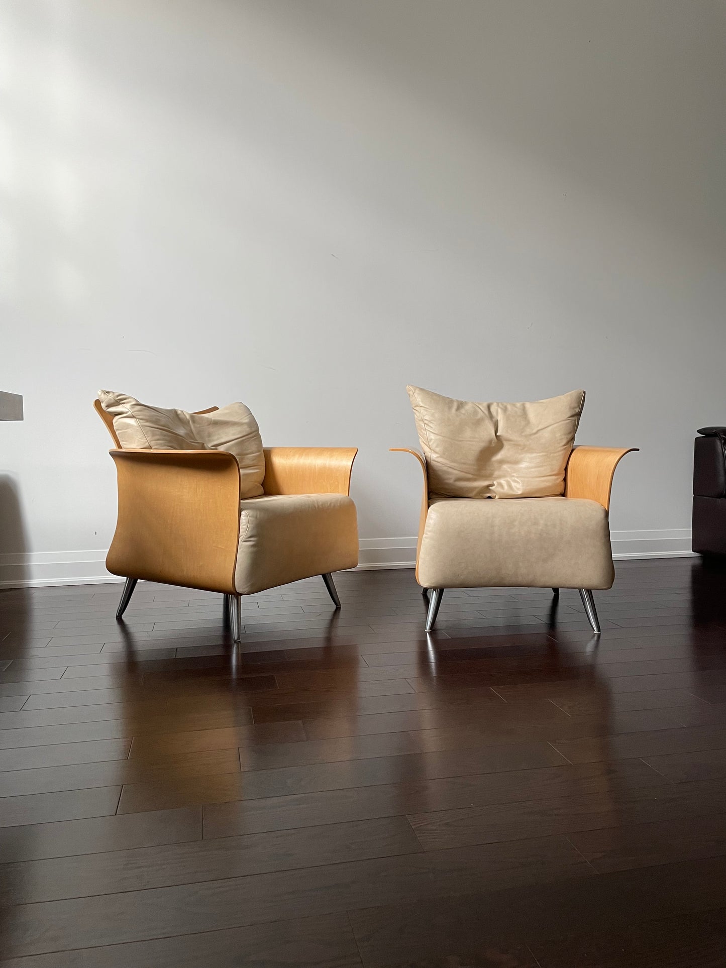 Keilhauer Belle Bentwood Lounge Chairs By Tom McHugh